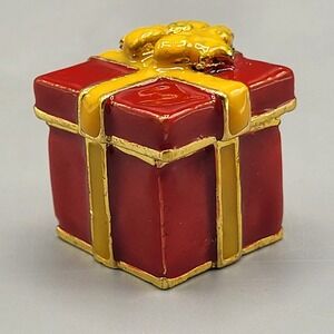 Work of Art Trinket Box Miniature Red Gift Present Holiday Enameled Magnetic Red